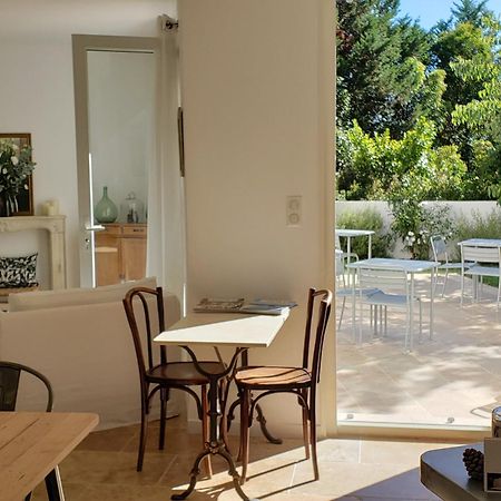 לינה וארוחת בוקר Éguilles La Bastide D'Alix מראה חיצוני תמונה